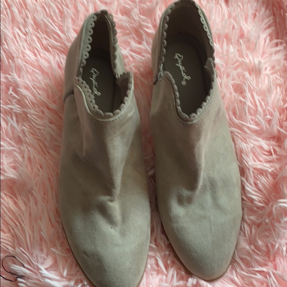 Charlotte Russe Grey booties